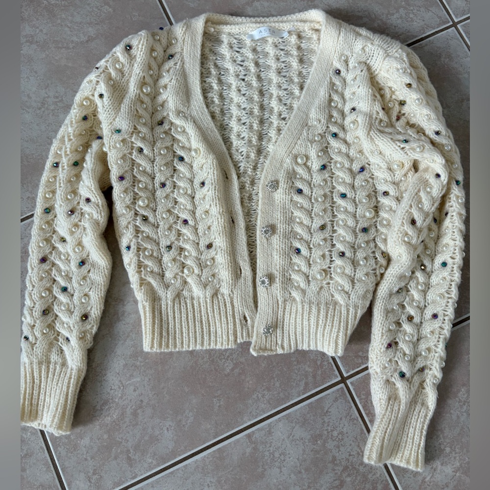 Astr The Label button up cardigan cropped